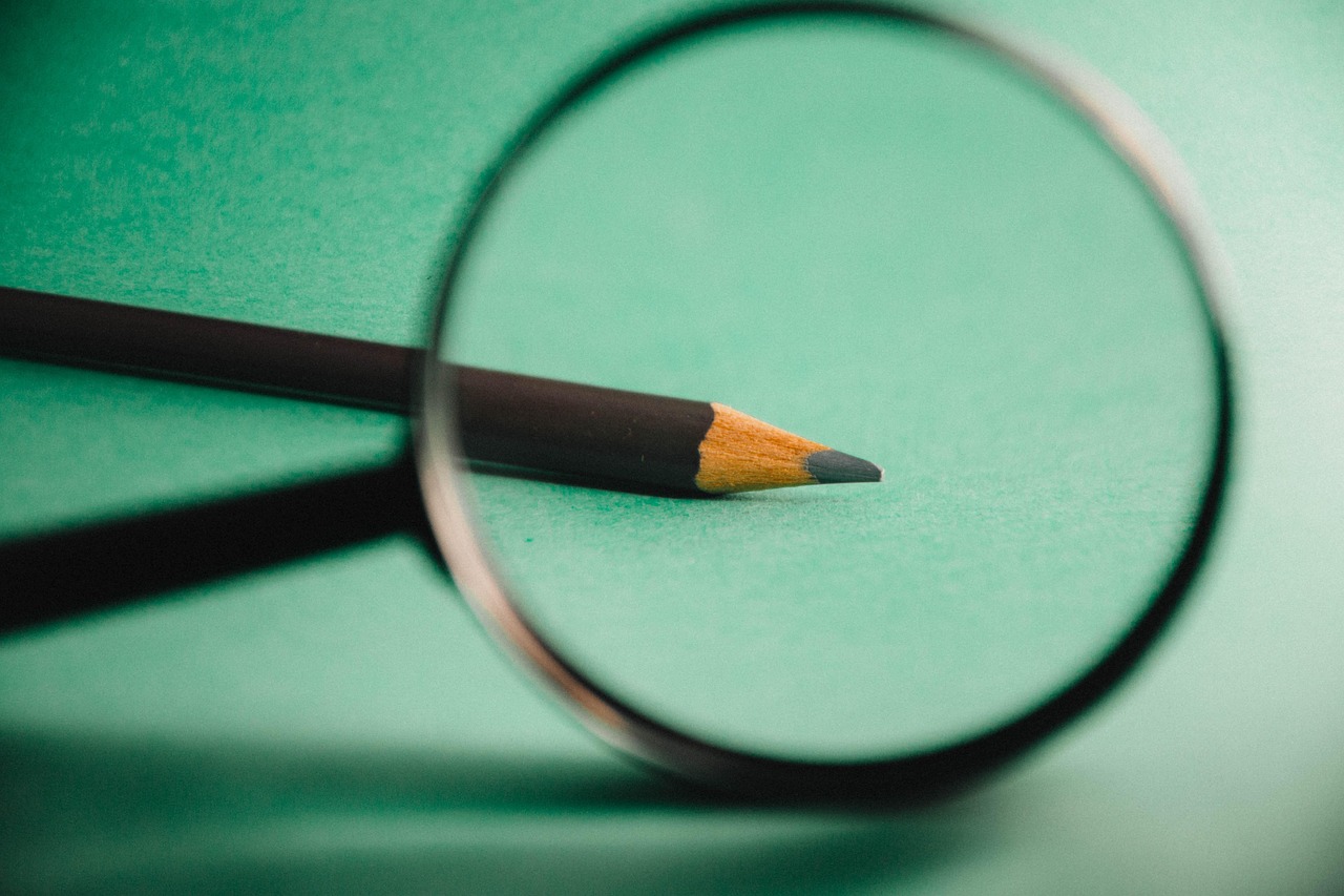 Go言語のGopherがブログで専門性を発信し、フリーランス案件の集客を行っているイメージ